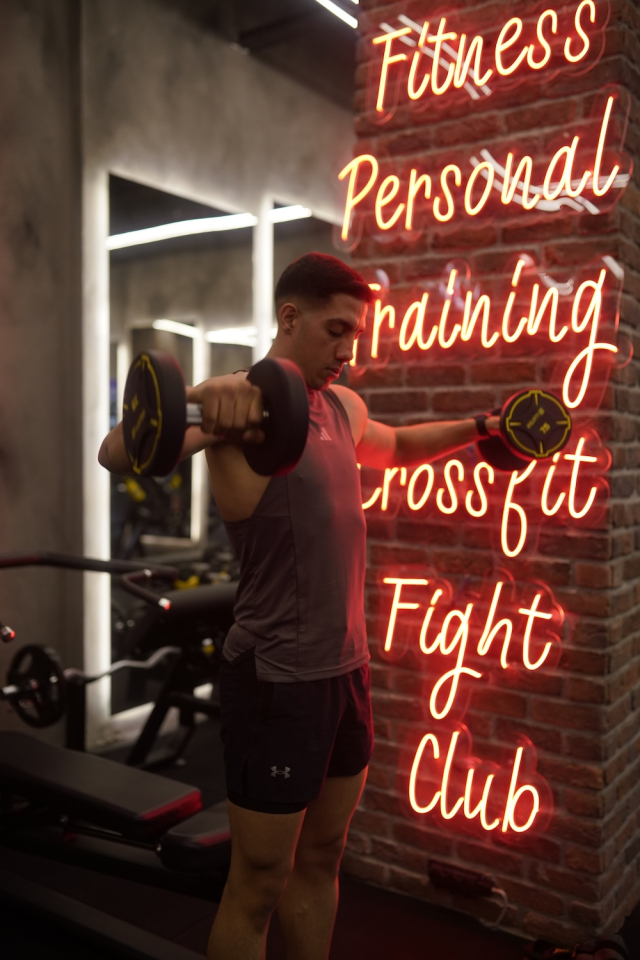 Çeşme Spor Salonlari, Boks Kurslari ve Kickboks Salonlari tafsiyesi;